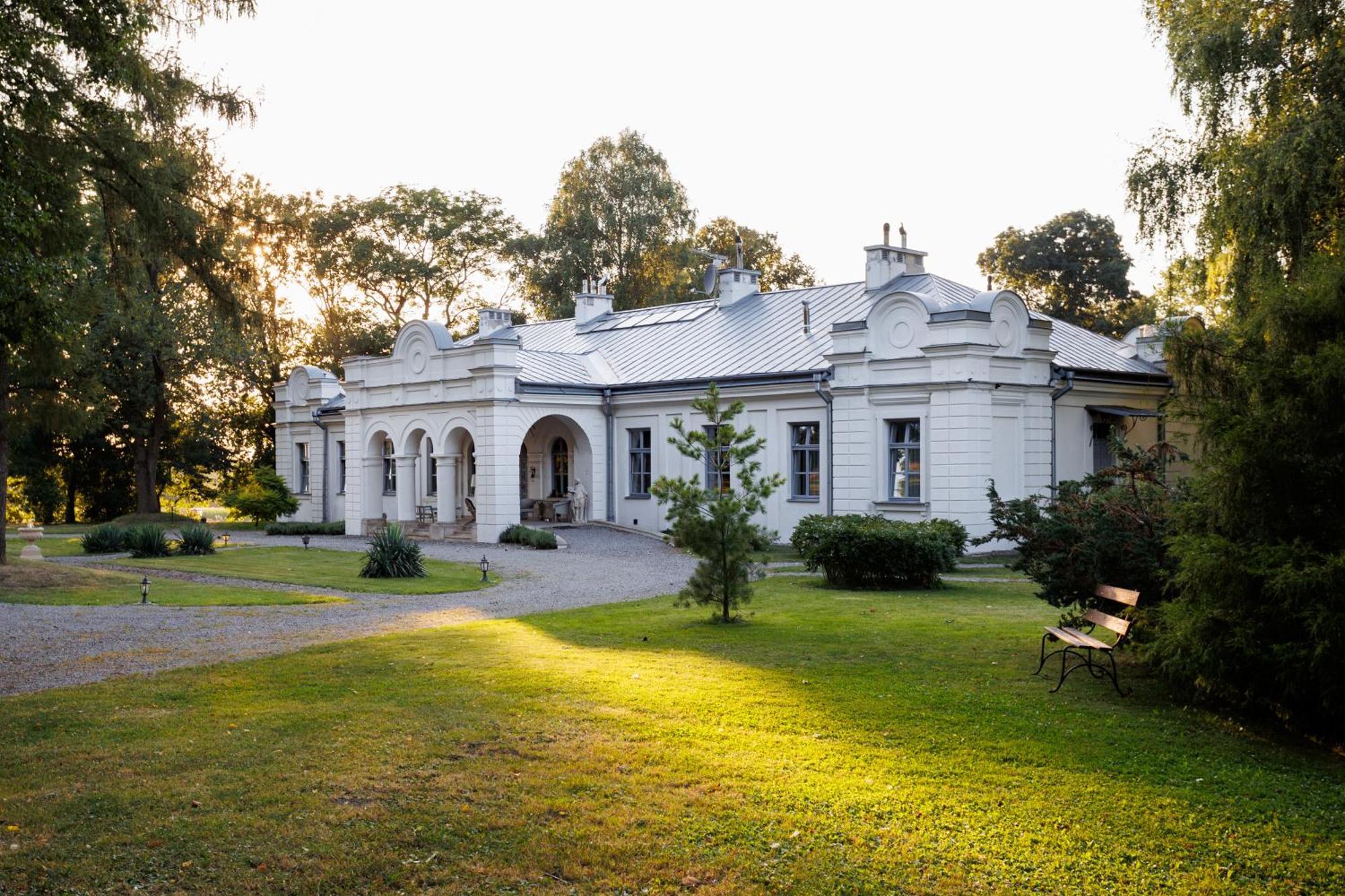 Zamosc Dwor Udryczeアパートメント エクステリア 写真