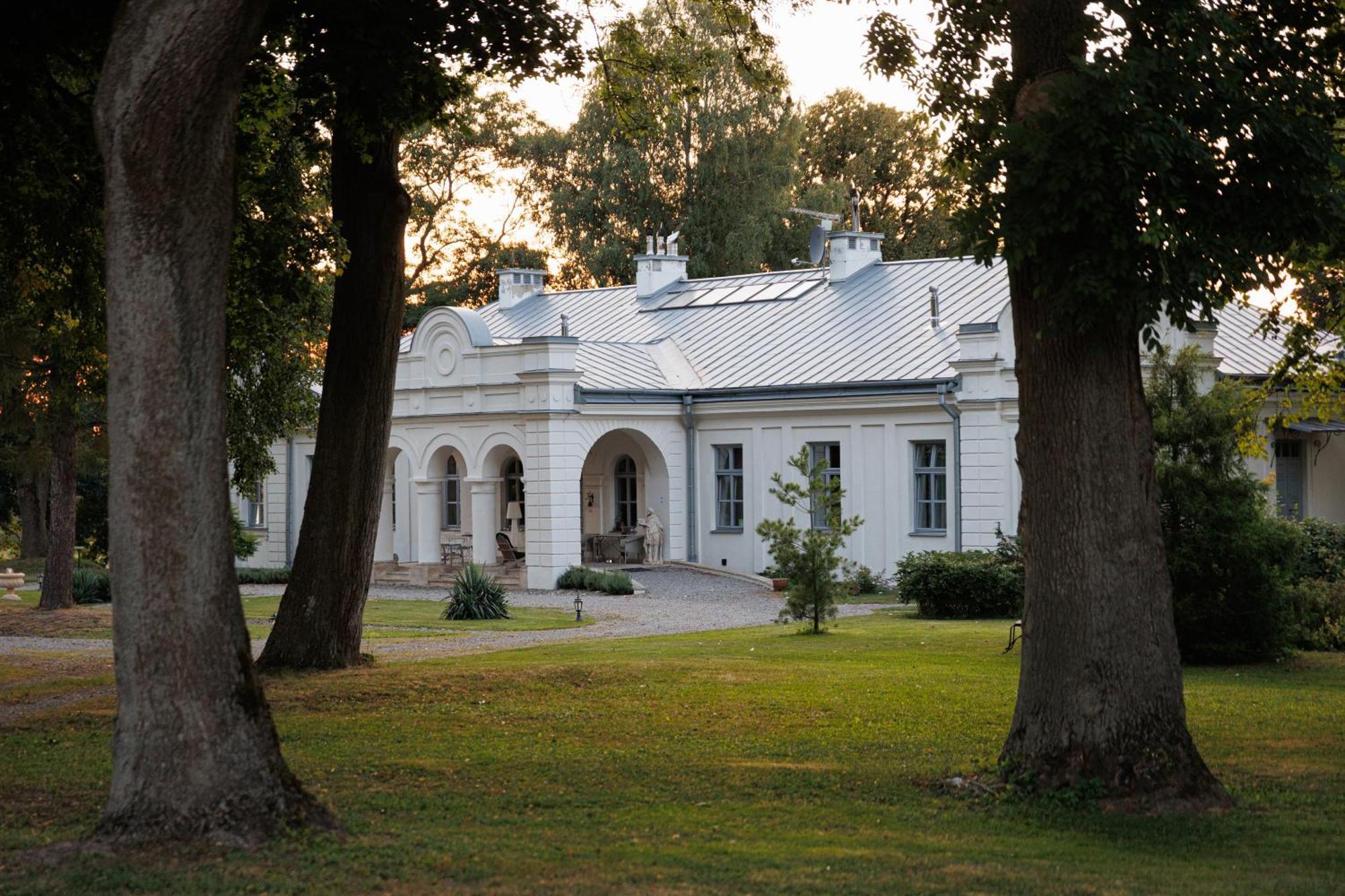 Zamosc Dwor Udryczeアパートメント エクステリア 写真